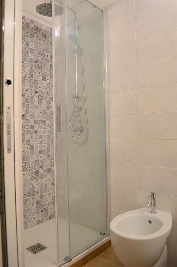 Domu 600 - Suite Mini Appartamento Cagliari Centro Storico 외부 사진
