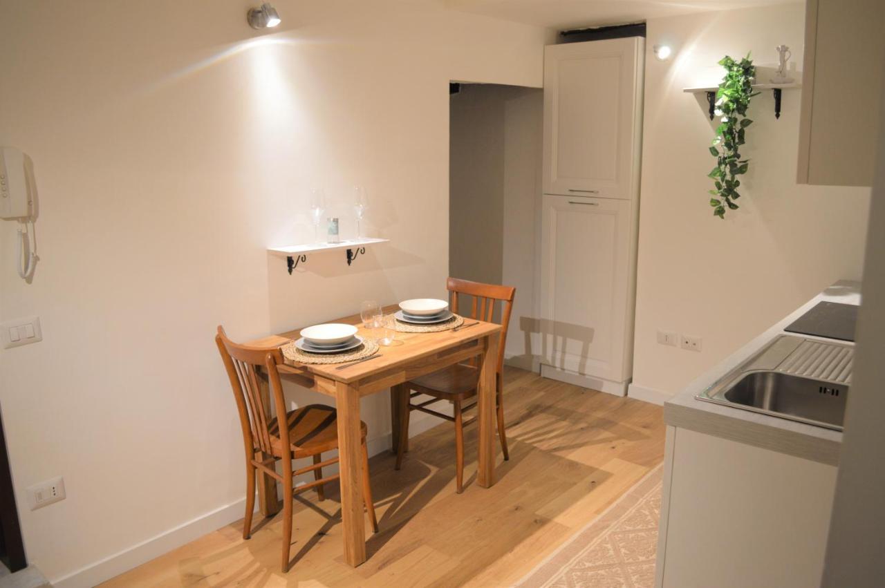 Domu 600 - Suite Mini Appartamento Cagliari Centro Storico 외부 사진