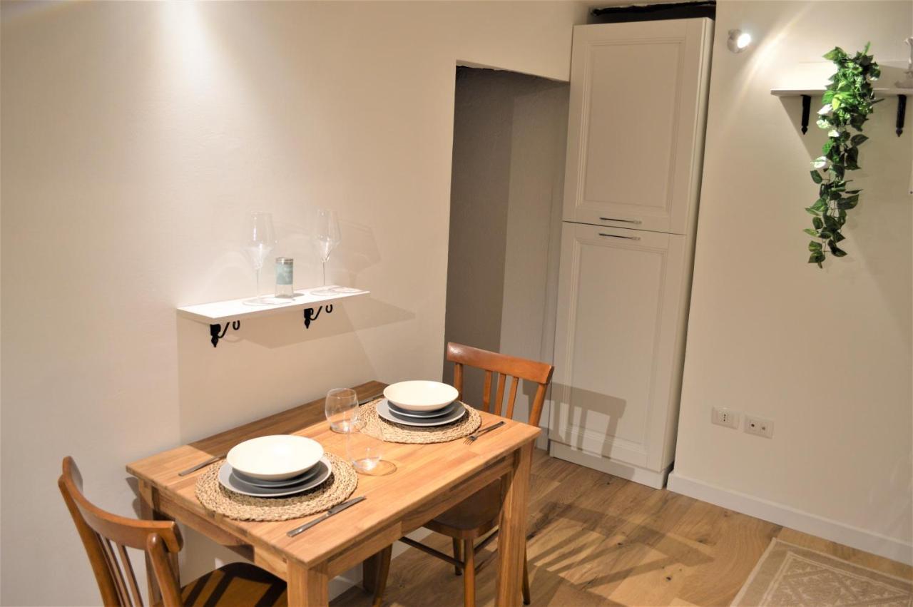 Domu 600 - Suite Mini Appartamento Cagliari Centro Storico 외부 사진