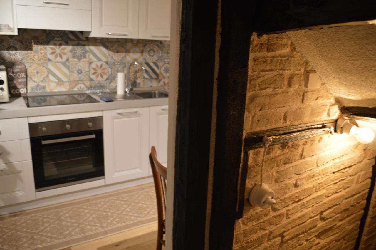 Domu 600 - Suite Mini Appartamento Cagliari Centro Storico 외부 사진